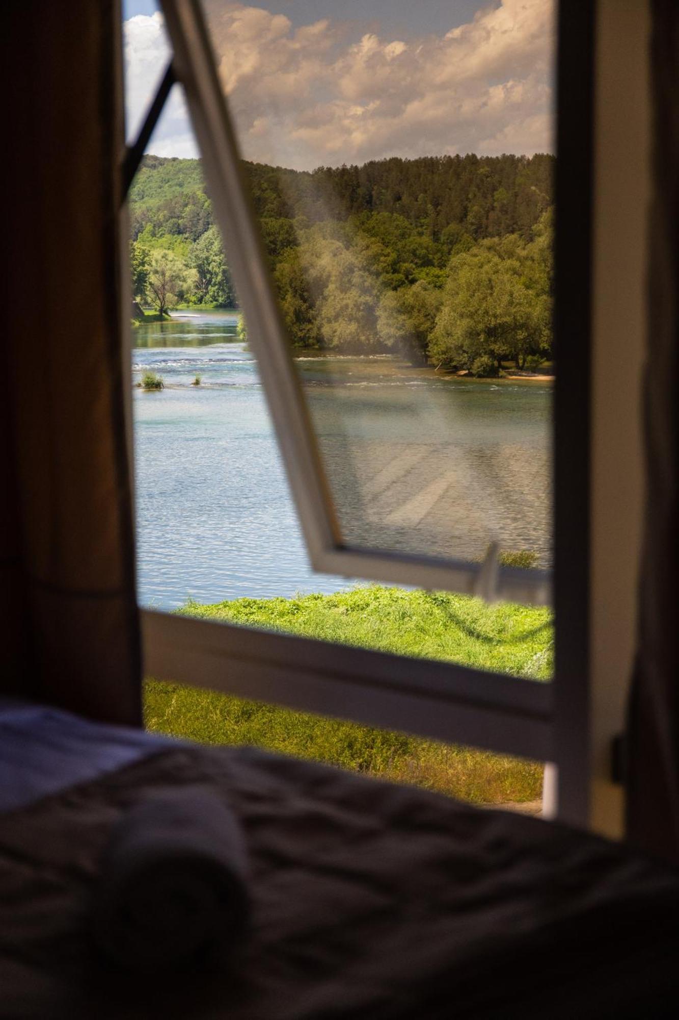 Motel New Sanatron Bosanski Novi Екстер'єр фото