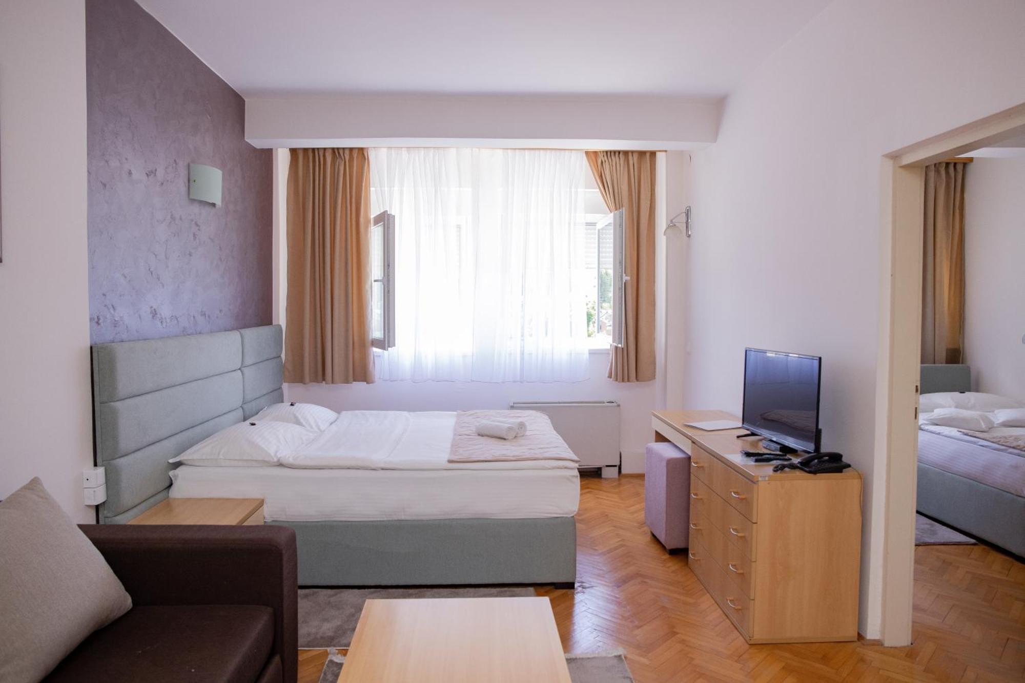 Motel New Sanatron Bosanski Novi Екстер'єр фото