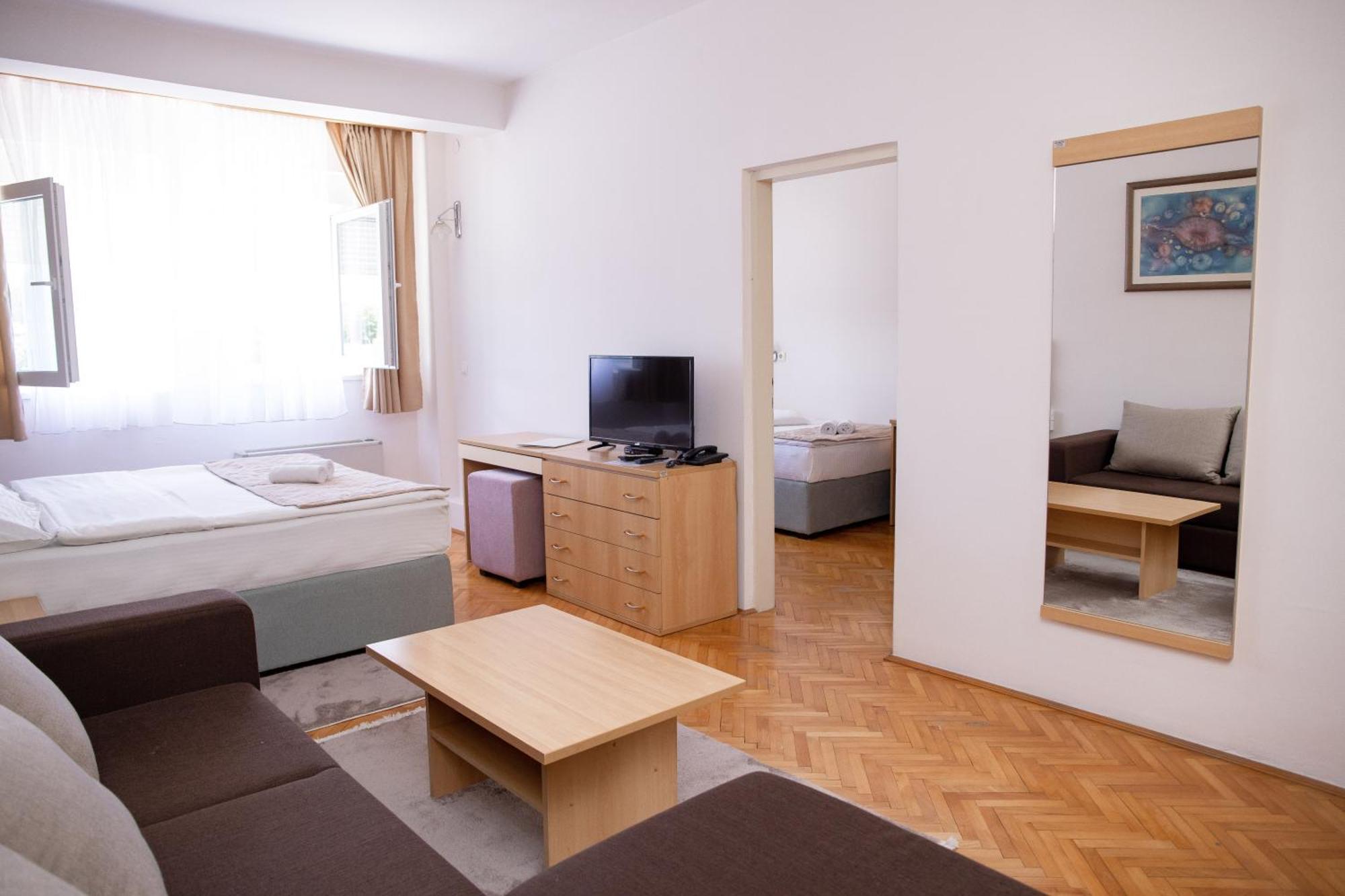 Motel New Sanatron Bosanski Novi Екстер'єр фото