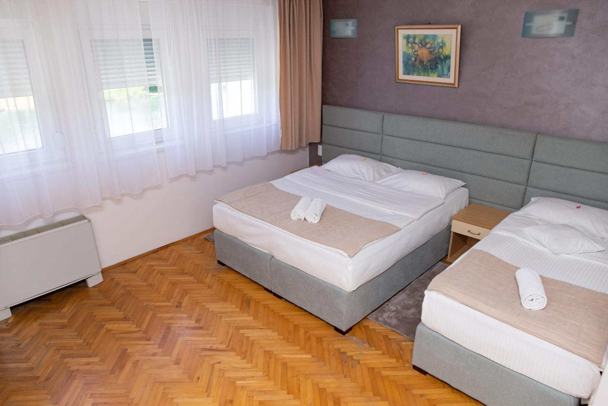 Motel New Sanatron Bosanski Novi Екстер'єр фото